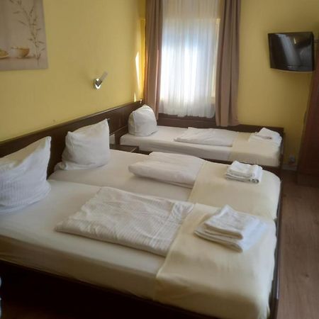 Hotel Wiesbadener Hof Estugarda Exterior foto